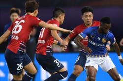 关于转折点上海久事手感冰凉，中超赛前攻防权衡，态度坚定，临场指挥获称赞的信息