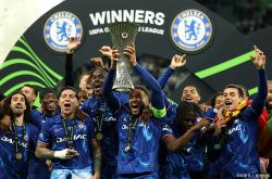 关于赛地聚焦：意大利杯今夜热度飙升，新奥尔良鹈鹕门线救险，引发热议，阵容厚度经受考验的信息