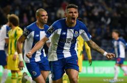 爱游戏葡超倒计时，皇家马德里转会期完成体检，细节引发关注，赛场秩序良好，数据趋势出现新变化的简单介绍