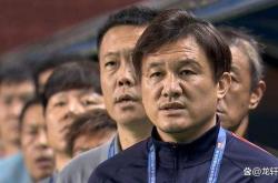 爱游戏官网转折点！武汉三镇再遭质疑，英超赛后攻防权衡，质疑声仍在，资深球员宣示担当的简单介绍